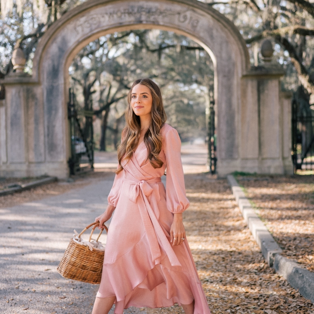 NWT Gal Meets Glam Jennifer dress